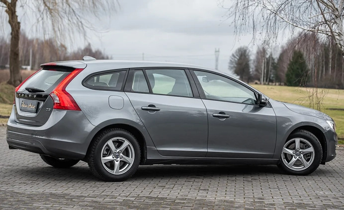Volvo V60 cena 52900 przebieg: 125976, rok produkcji 2015 z Tłuszcz małe 436